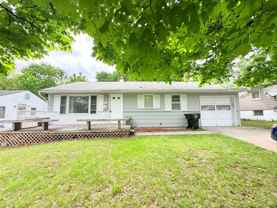 1714 N Pearl St - Photo 1 of 1