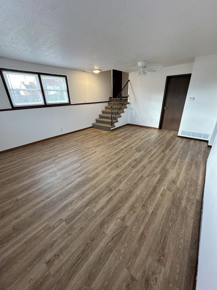 2519 W 4th St #2519 - Photo 3 of 13