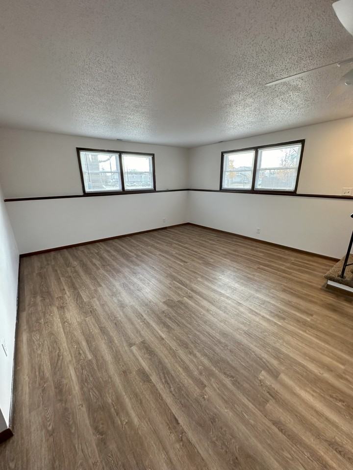 2519 W 4th St #2519 - Photo 4 of 13