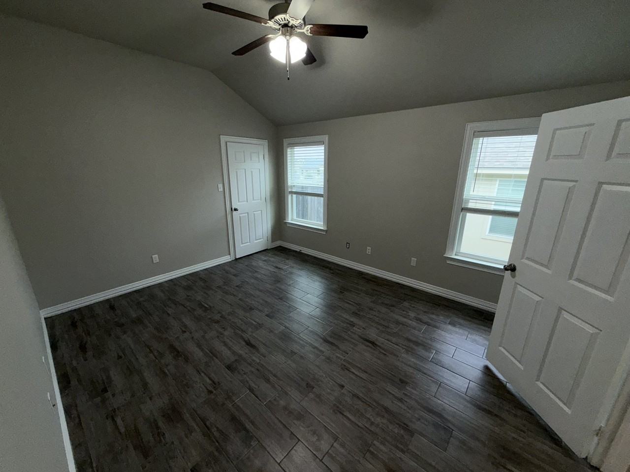 3323 Kickapoo Drive - Photo 6 of 17