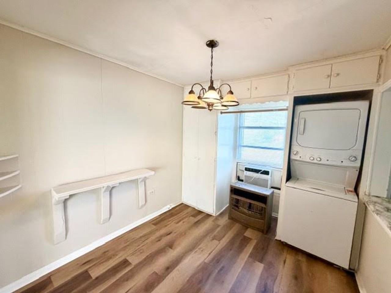 3809 Homan Ave - Photo 7 of 13
