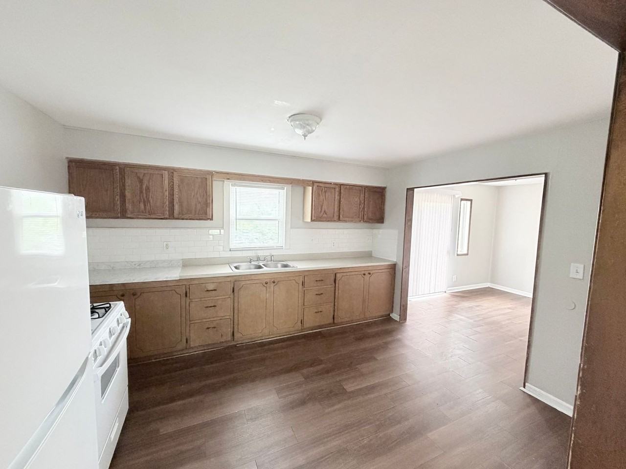 8661 E 26th St - Photo 2 of 13