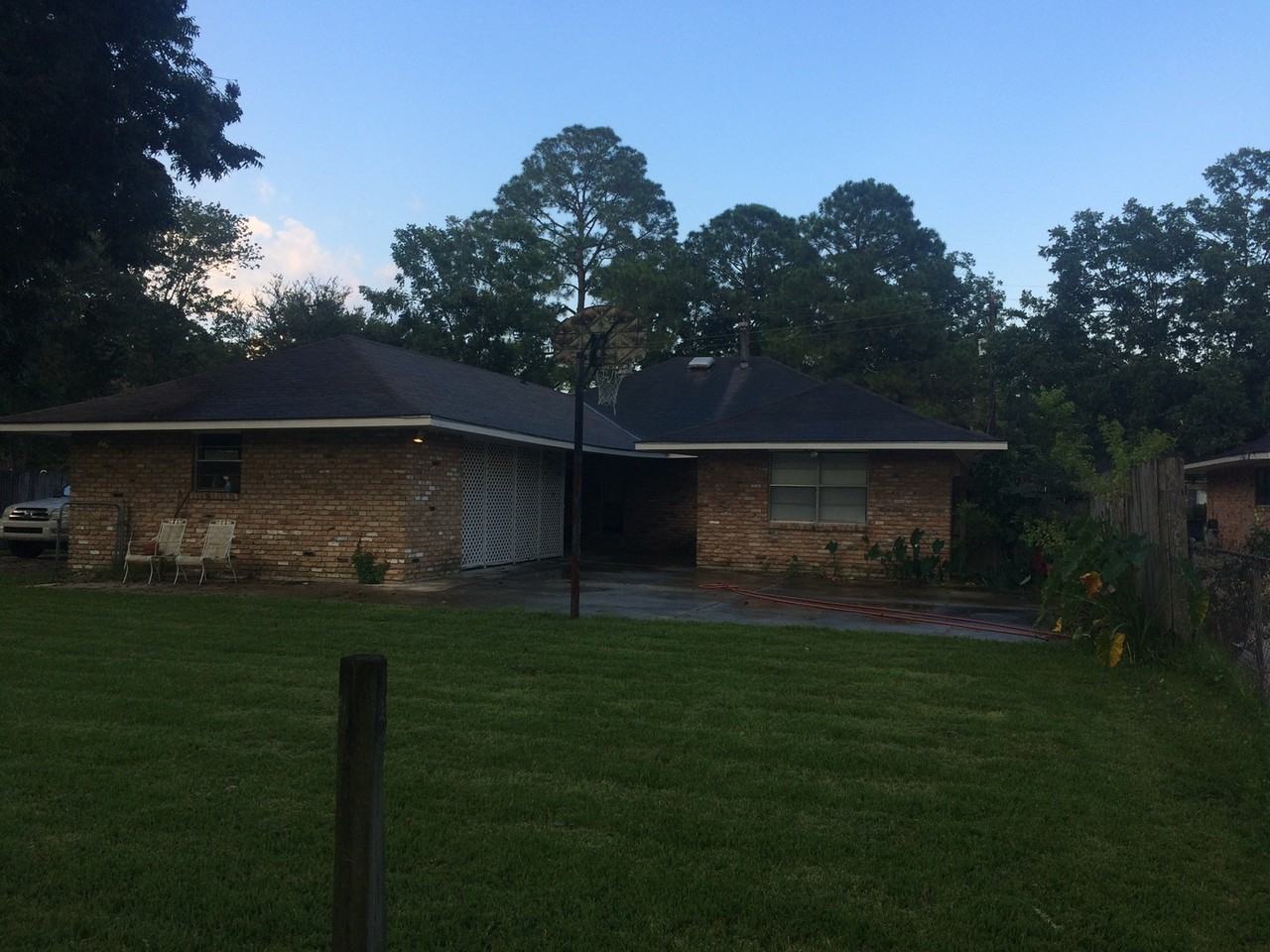 5148 Floynell Dr - Photo 2 of 15
