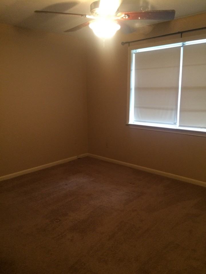 5148 Floynell Dr - Photo 5 of 15