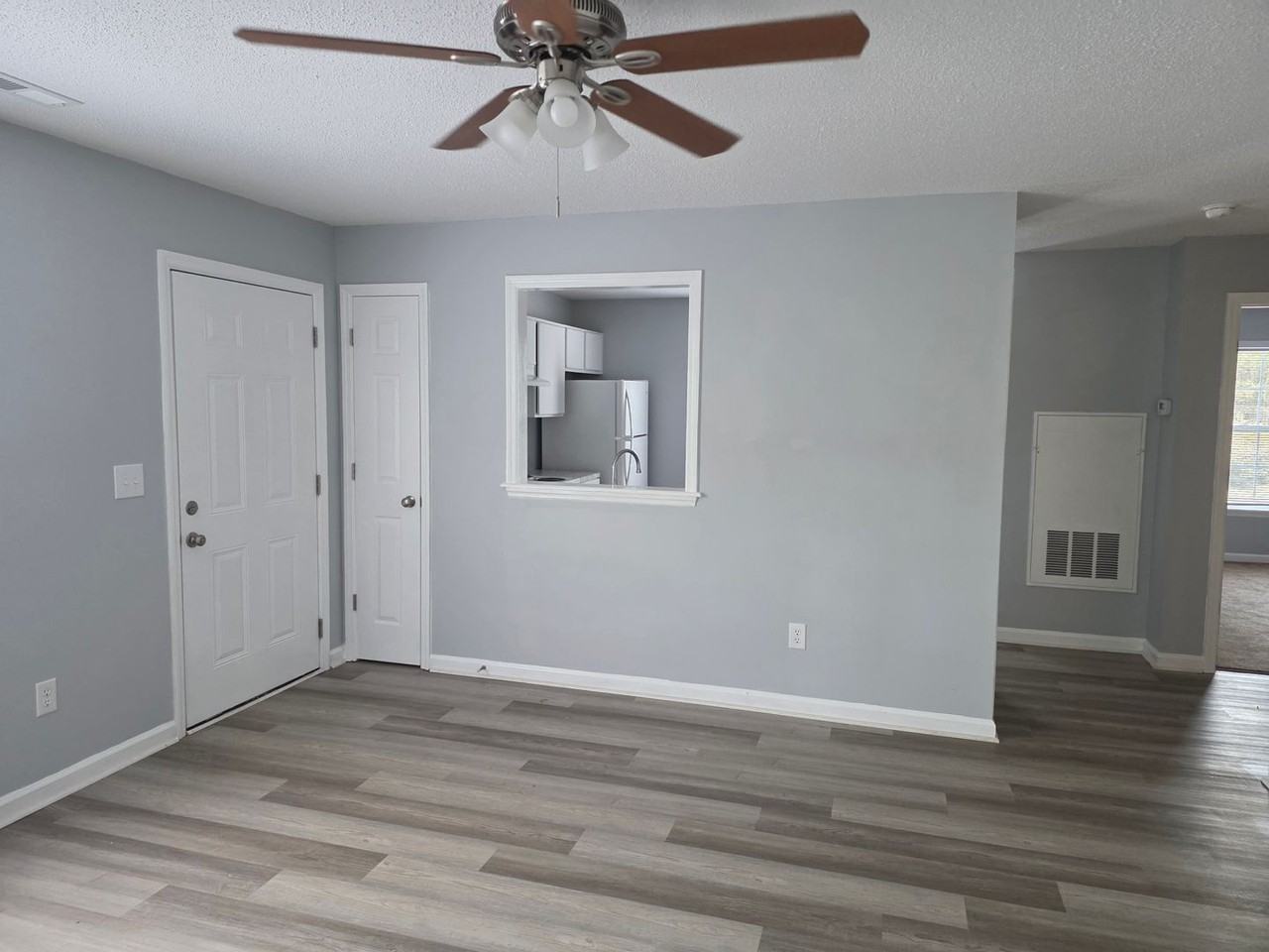 43 Mare Ct #F - Photo 3 of 14