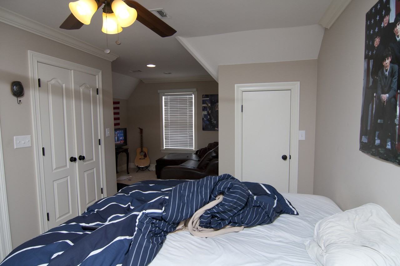 159 Falls Grove Dr - Photo 6 of 8