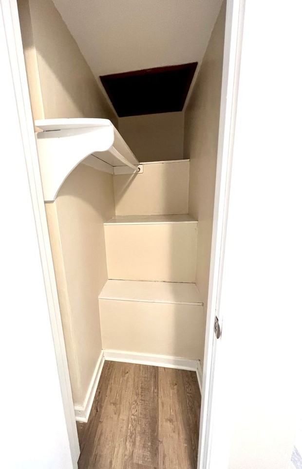 1235 Illinois Ave - Photo 3 of 31