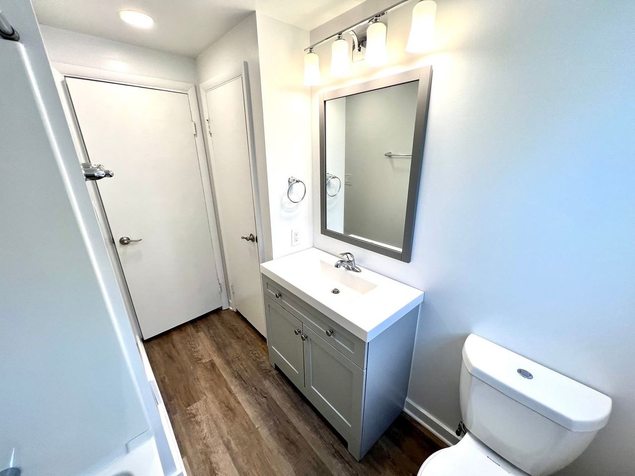 1235 Illinois Ave - Photo 6 of 31