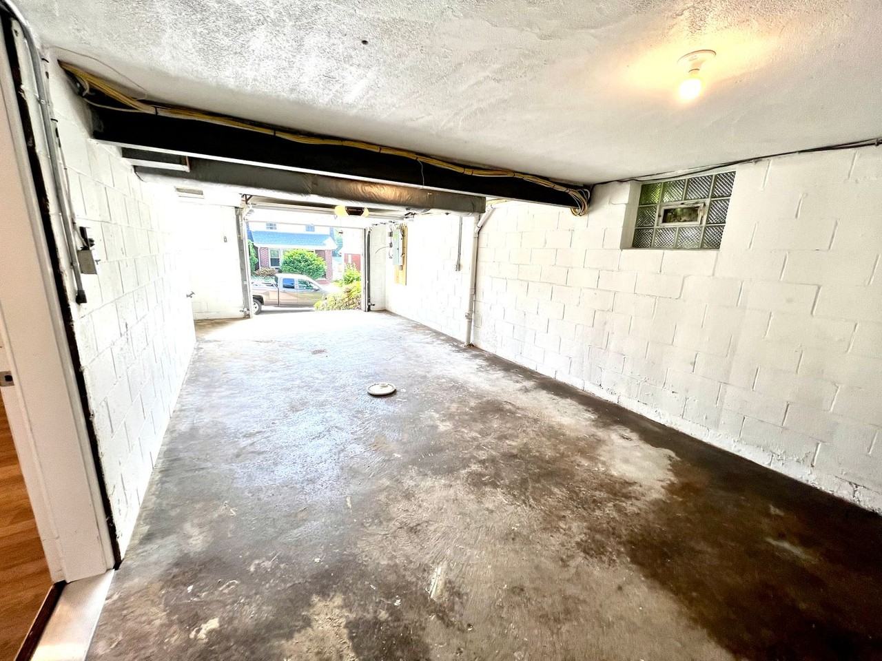 1235 Illinois Ave - Photo 5 of 31