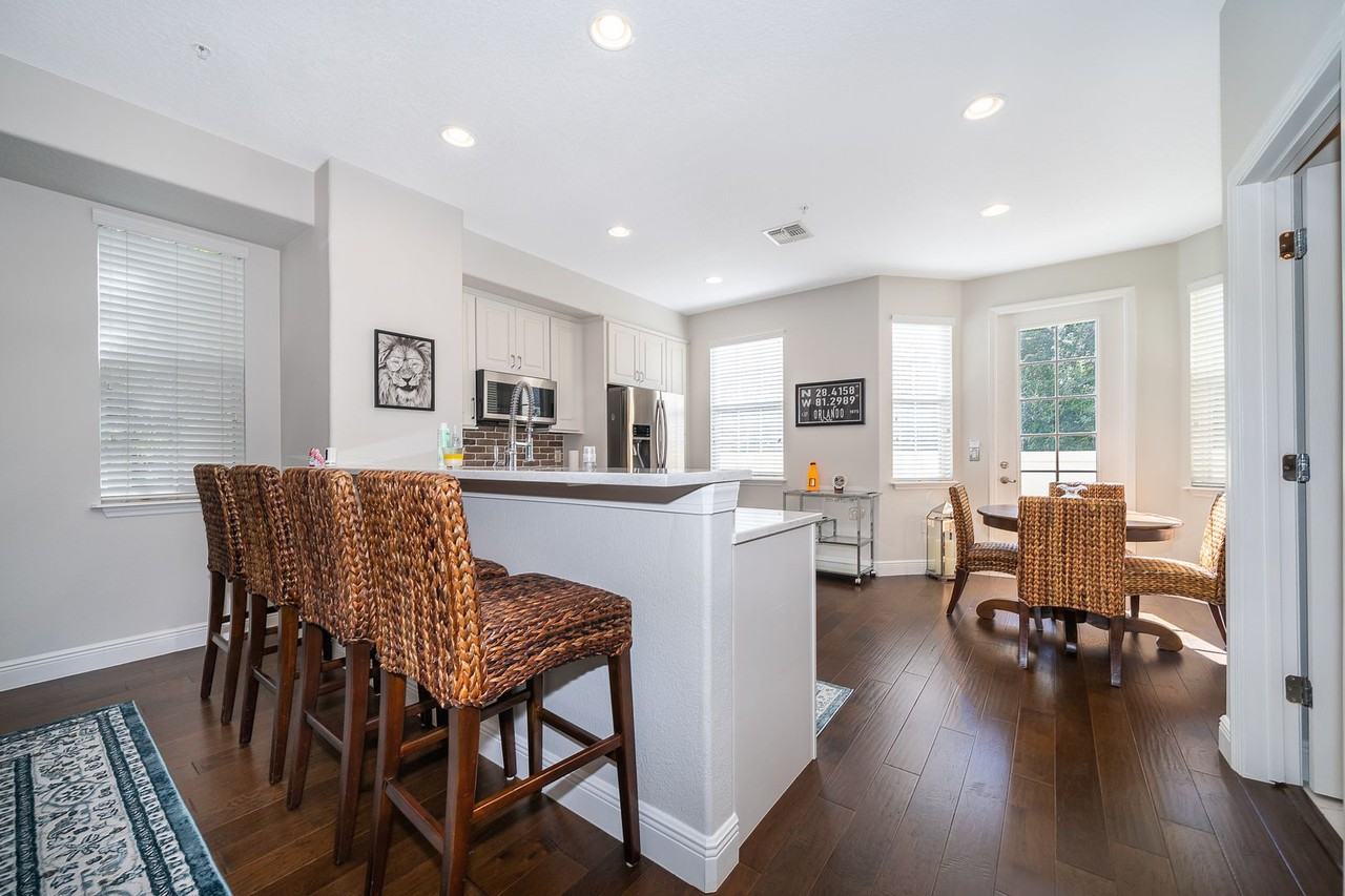 1655 Lakemont Ave - Photo 6 of 24