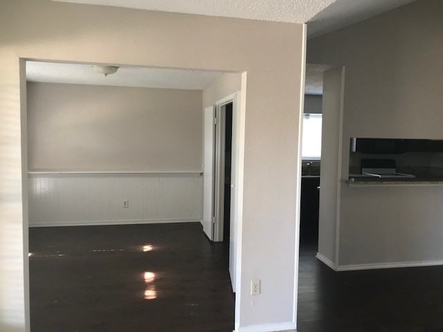 801 Bass Dr - Photo 4 of 15