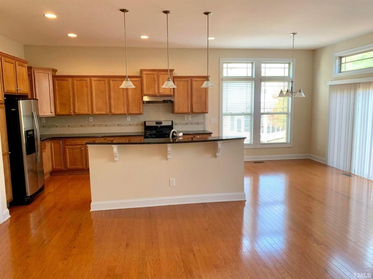 706 Weavers Ridge Dr - Photo 3 of 14