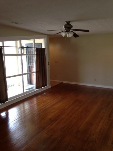 157 Arlington Dr - Photo 4 of 17