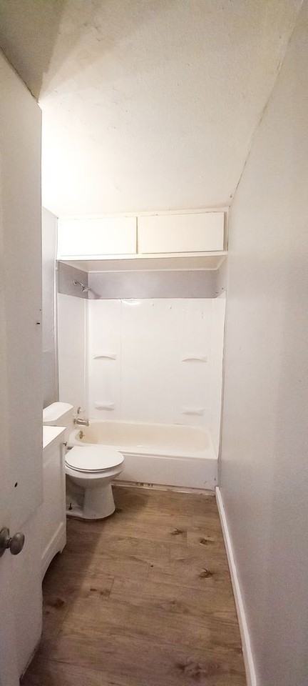 2220 25th St - Photo 6 of 13