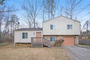 1874 Vauxhall Dr - Photo 1 of 1