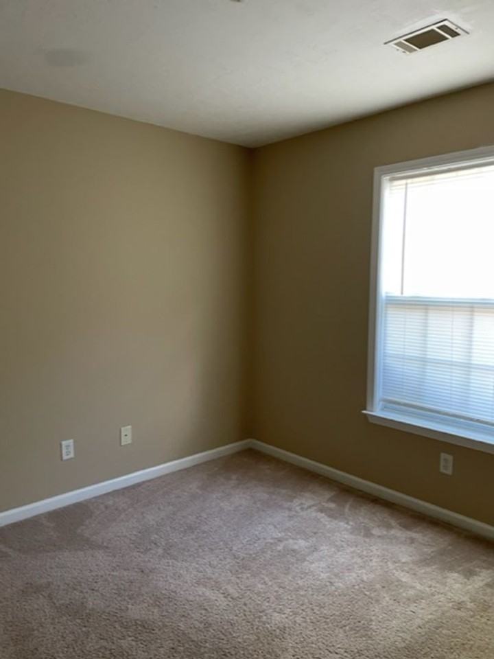 403 Long Needle Cir - Photo 6 of 9