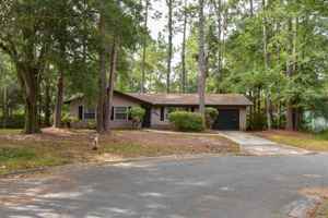 featured image of 2921 Nw 63rd Pl