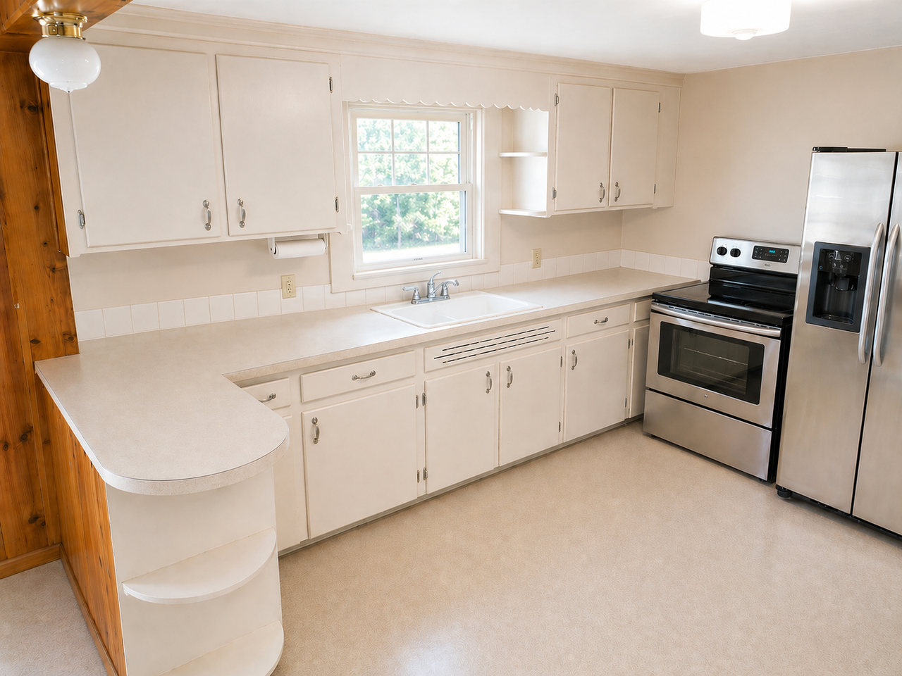 57 Brewster St - Photo 3 of 19