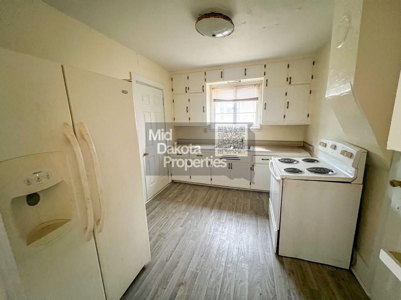 623 E Hanson Ave - Photo 4 of 9