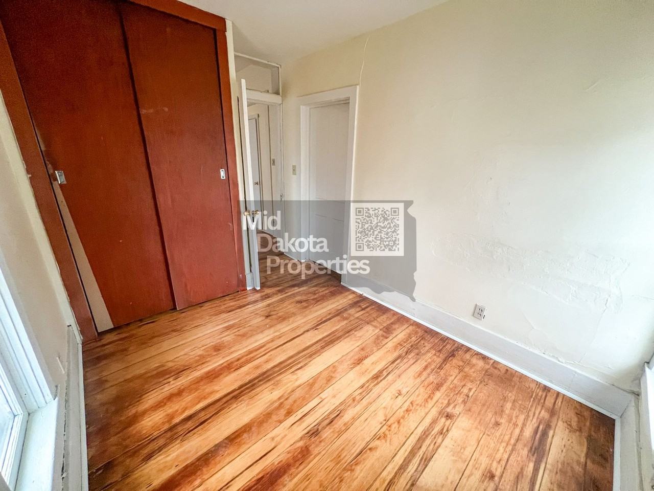 623 E Hanson Ave - Photo 6 of 9