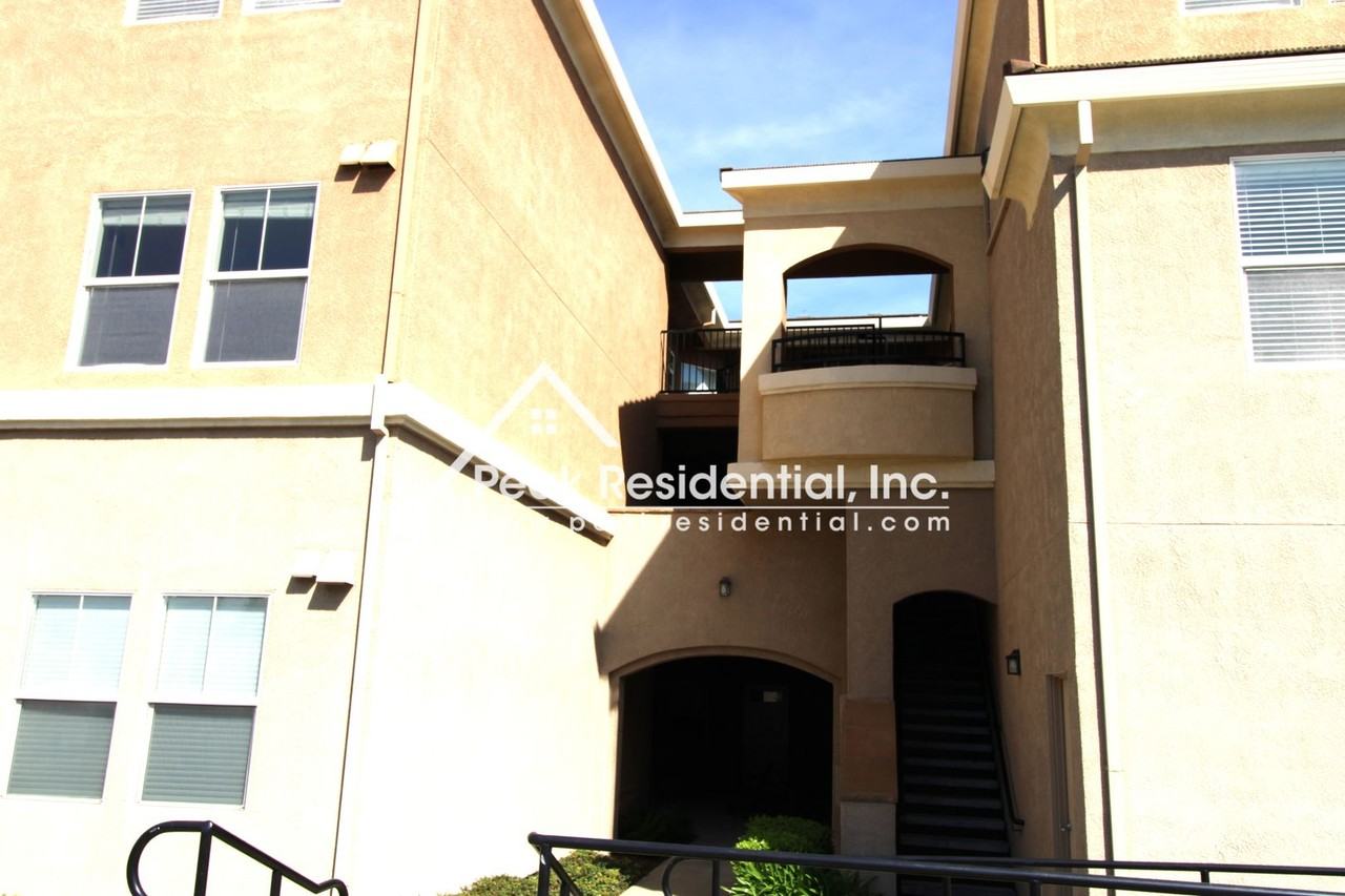300 Moon Cir #333 - Photo 3 of 11