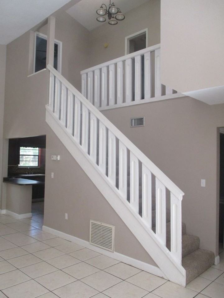 1120 Sw 19th Pl - Photo 5 of 30