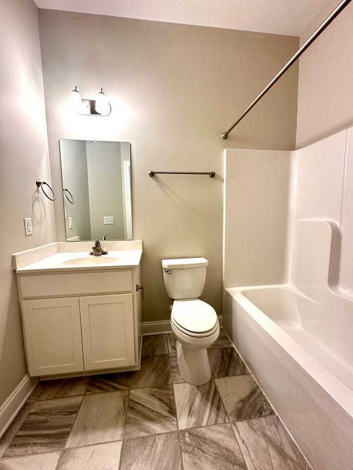 1224 Bluemoon Dr - Photo 6 of 15