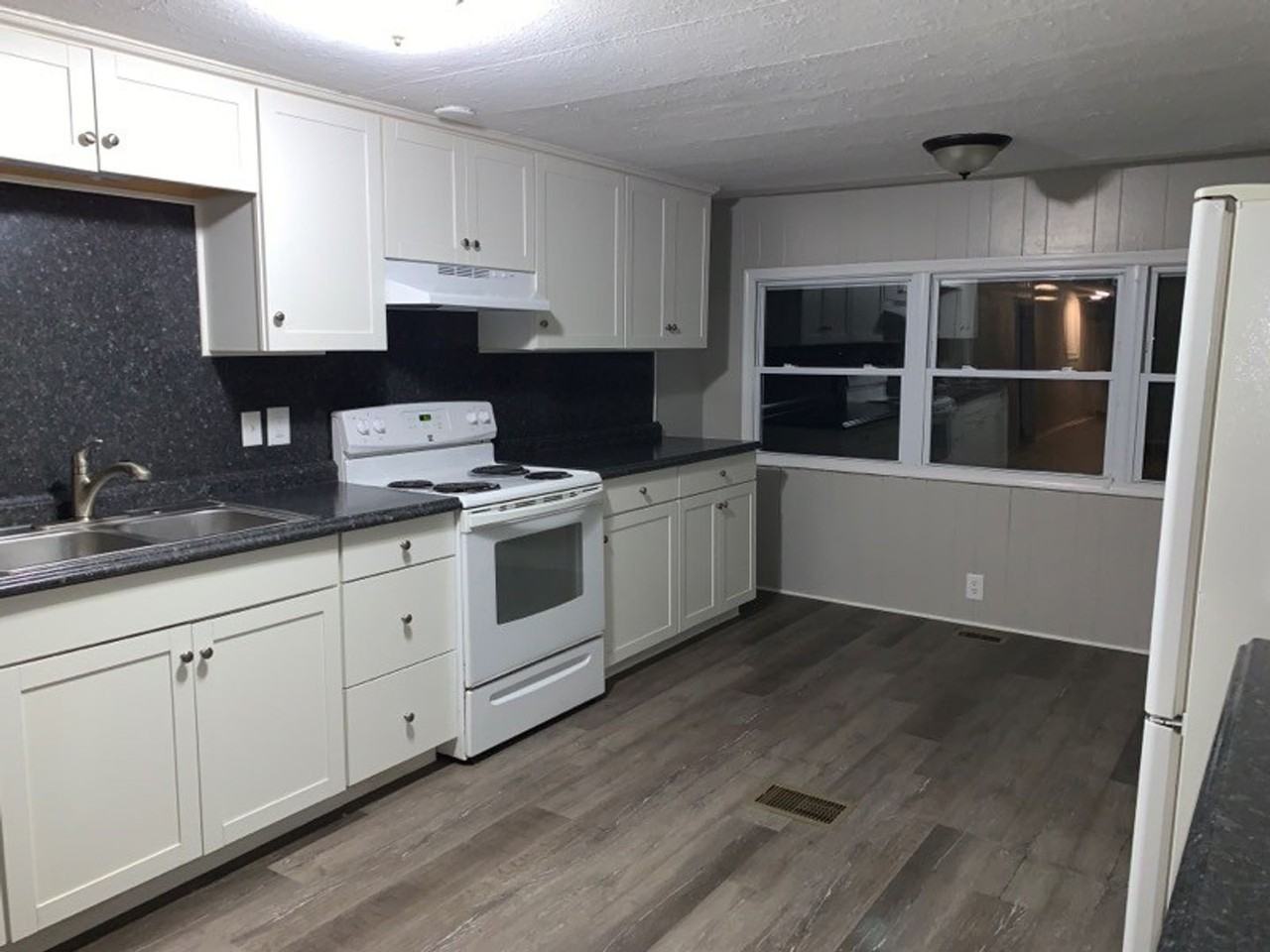 126 Southside Dr - Photo 6 of 19