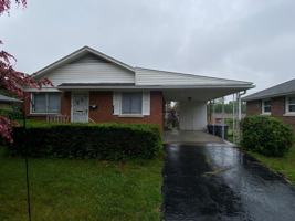 featured image of 1637 Brittany Ln