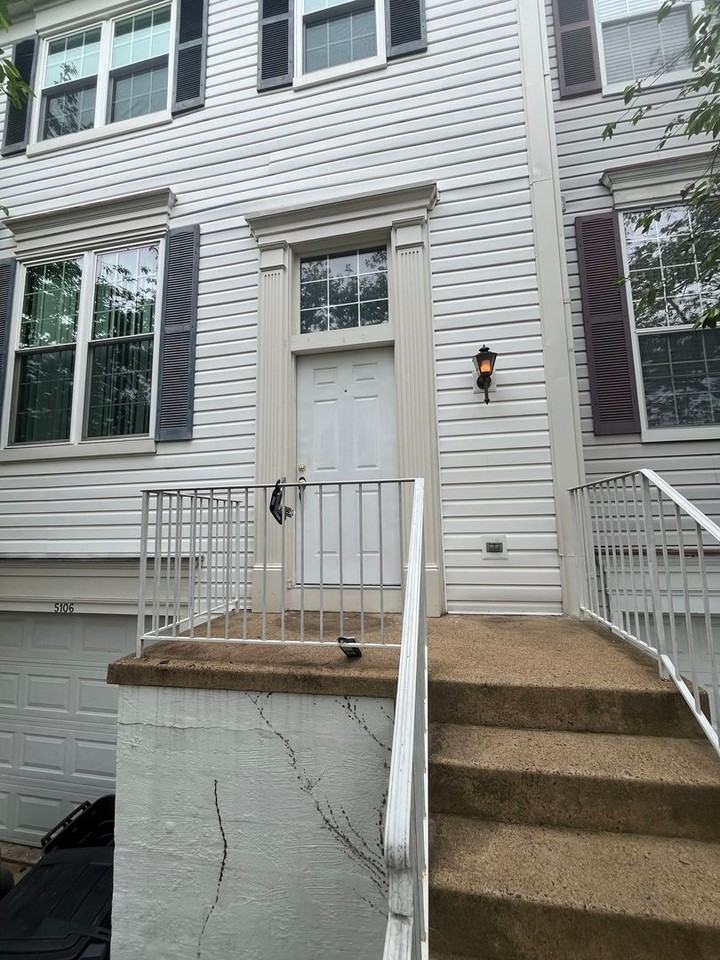 5106 Observation Way - Photo 2 of 31