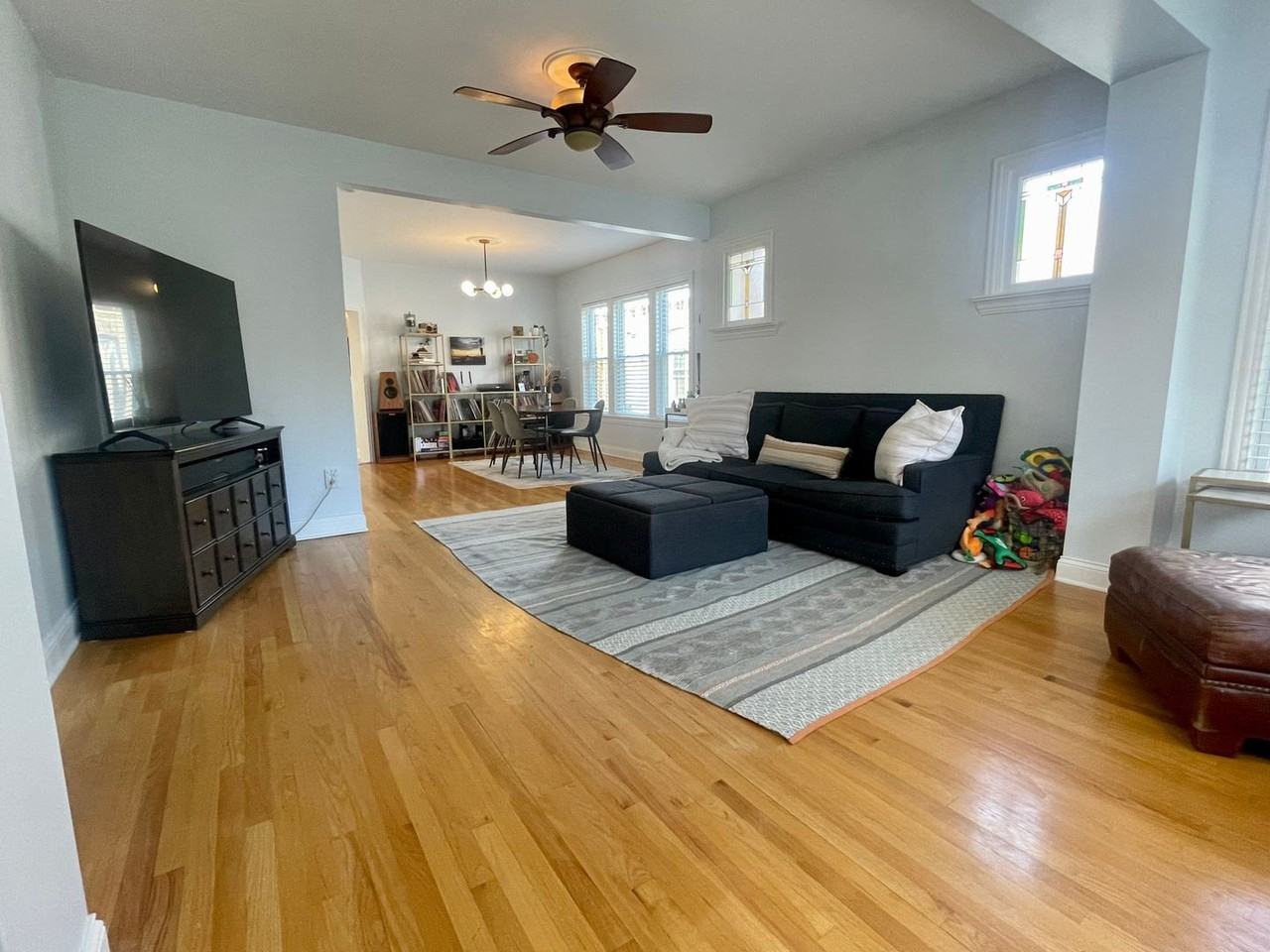 5439 W Dakin St - Photo 6 of 31