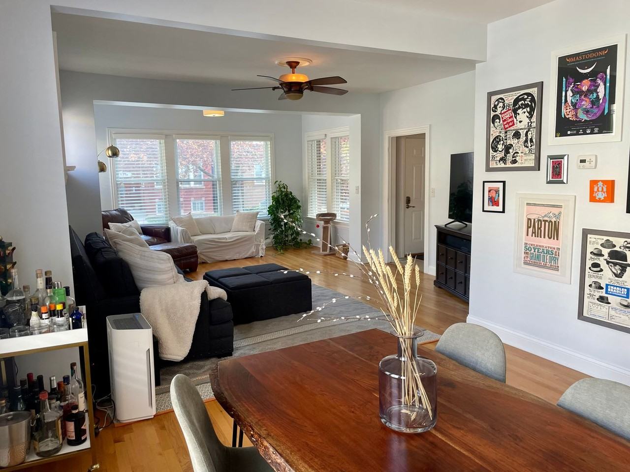 5439 W Dakin St - Photo 7 of 31