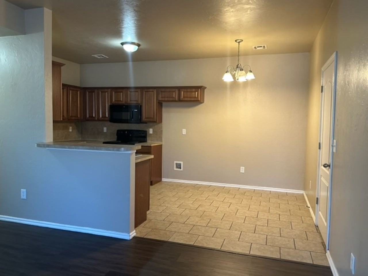 4614 Se 77th St - Photo 6 of 17