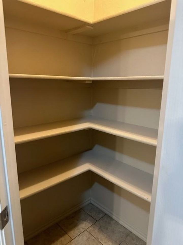 4614 Se 77th St - Photo 7 of 17