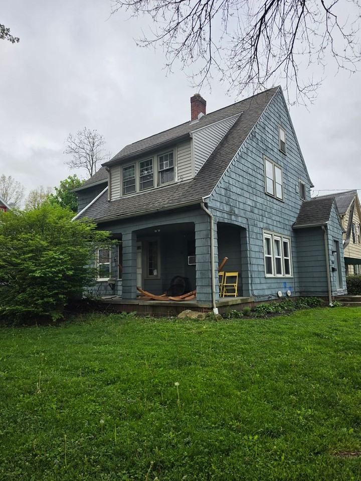 338 E College Ave - Photo 3 of 14