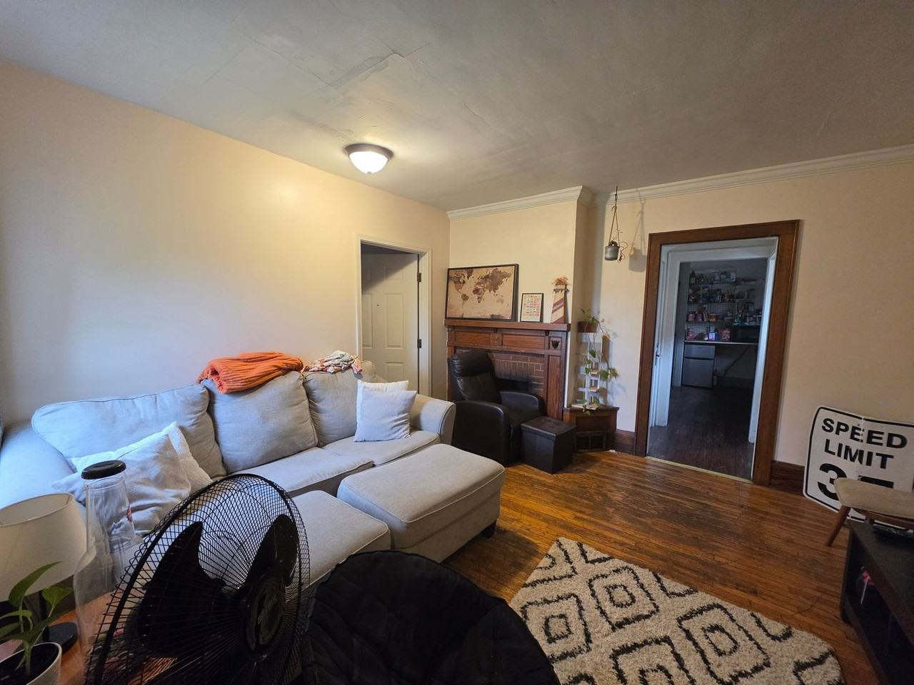 338 E College Ave - Photo 4 of 14