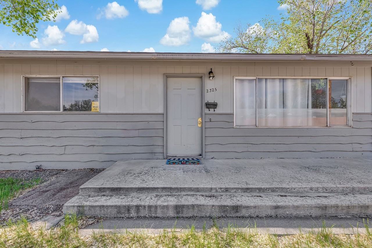 2325 Texas Ave - Photo 3 of 4