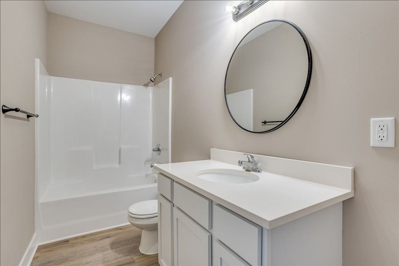1066 Long Path St - Photo 7 of 16