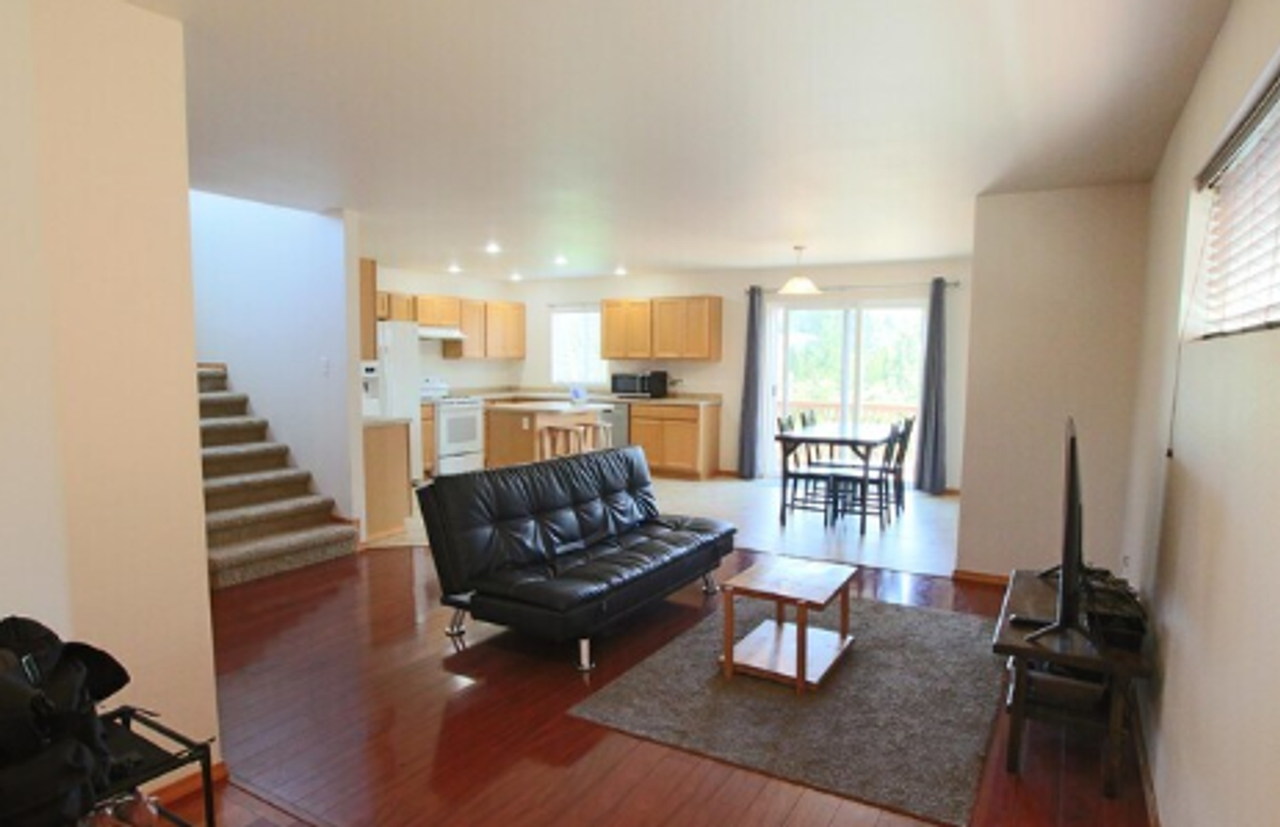 5502 Glenmore Village Dr Se - Photo 2 of 15