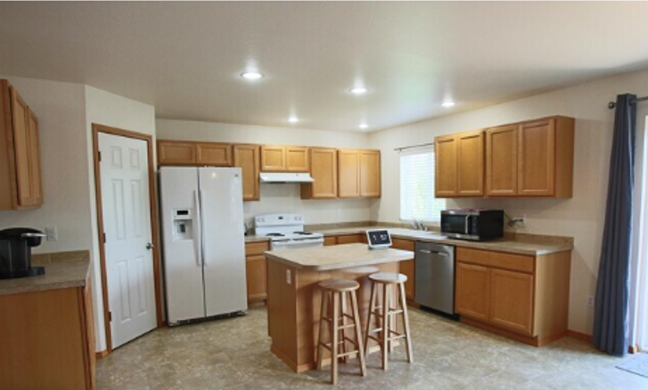 5502 Glenmore Village Dr Se - Photo 4 of 15