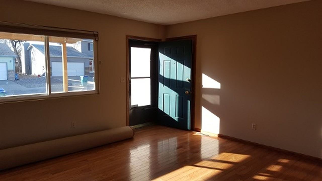 3006 Stadium Ct - Photo 6 of 20