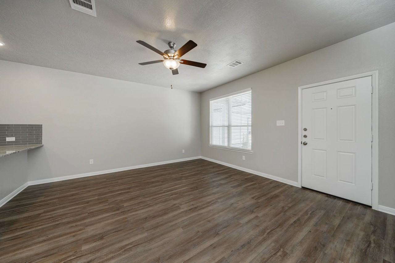 1129 Trellis Pass #ASH - Photo 7 of 50