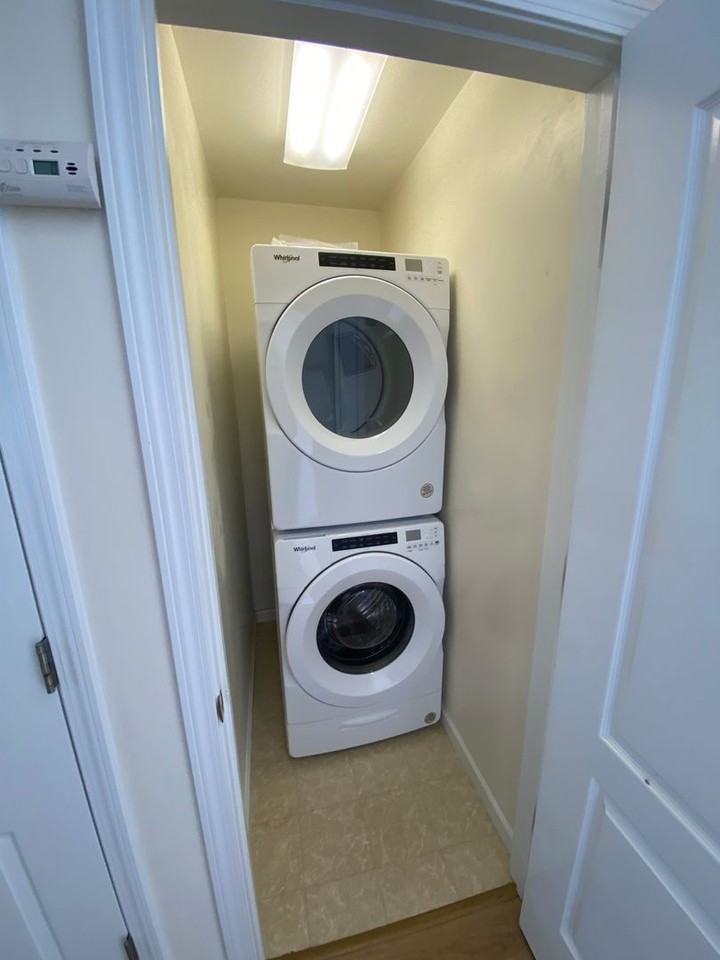 241 Alder St - Photo 6 of 23