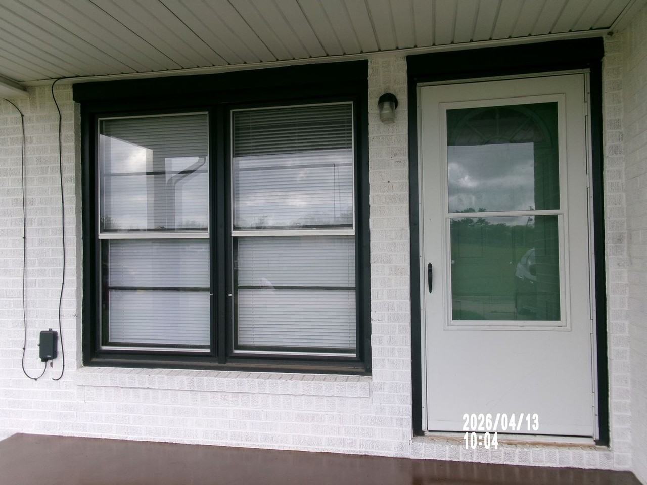 2216 Nw 25th St - Photo 3 of 50