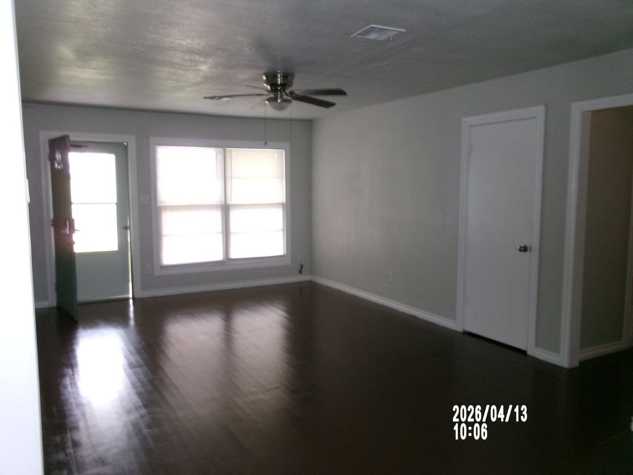 2216 Nw 25th St - Photo 7 of 50