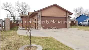 featured image of 3202 W Sunnybrook St