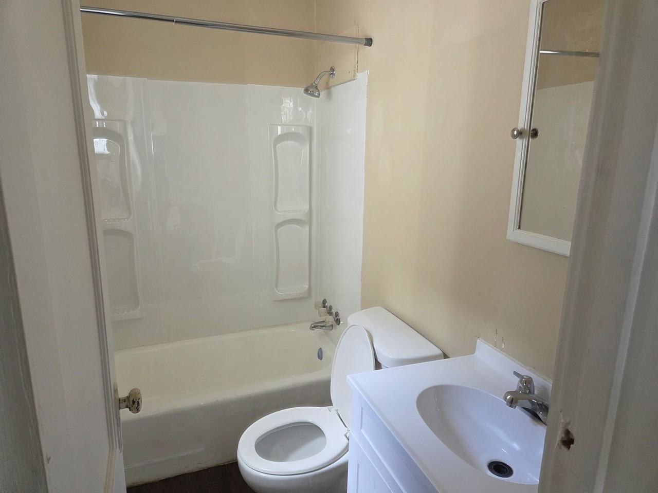 MGAM-800-802 1/2 N Mulberry St - Photo 3 of 9