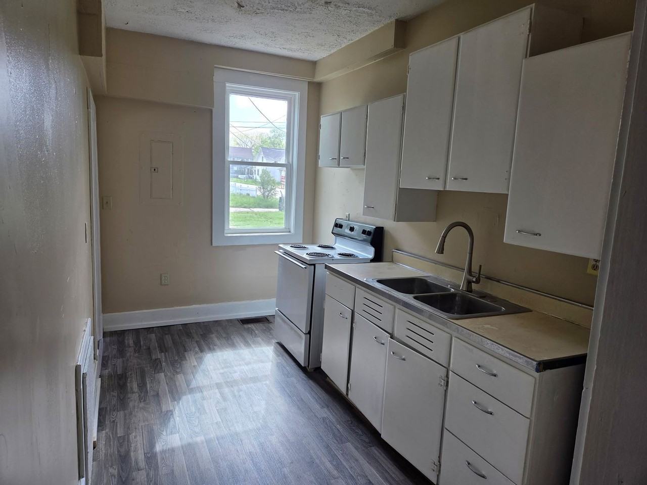 MGAM-800-802 1/2 N Mulberry St - Photo 4 of 9