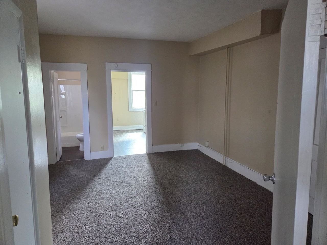 MGAM-800-802 1/2 N Mulberry St - Photo 5 of 9