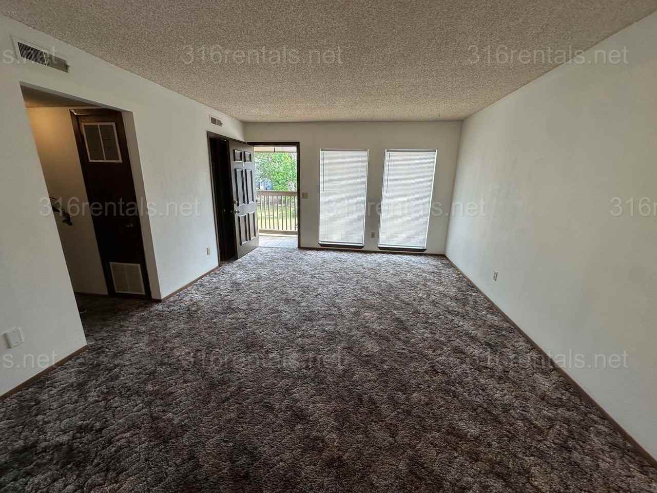 361 E Marion Ct #3 - Photo 3 of 10
